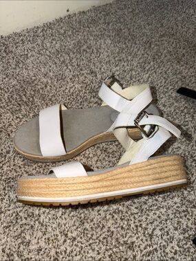 Women’s White Espadrille Platform Sandals size 8.5